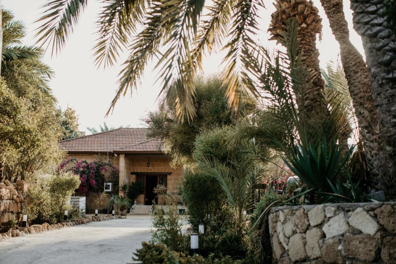 Golden Palms Guest House & Cafe Famagusta  Exterior foto